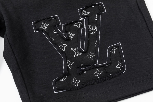 ブランドハーフパンツ側面デザイン